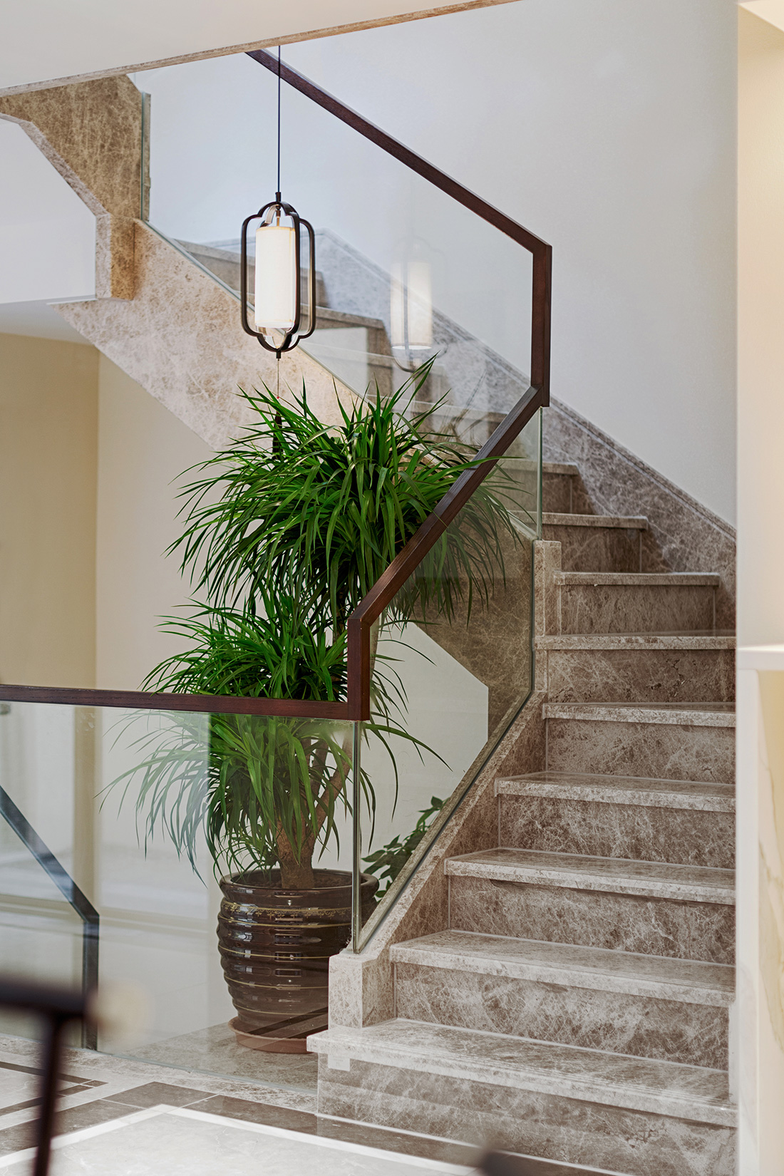 深圳公園大地聯(lián)排別墅裝修設計-樓梯