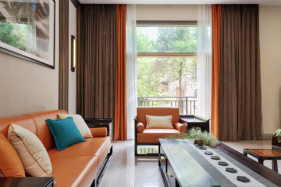 公園大地聯(lián)排別墅客廳設計-